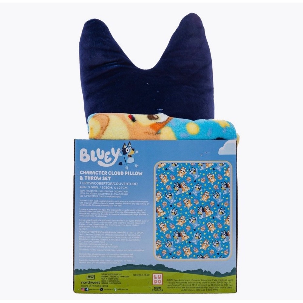 Bluey Character Cloud Pillow and Throw Set Kids Blue Fleece Blanket 40x50 NEW - Picture 3 of 5